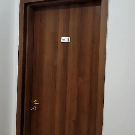 Bazar 4 Mini * Tirana