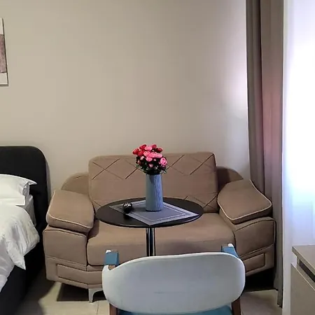 Apartamento Bazar 4 Mini Tirana